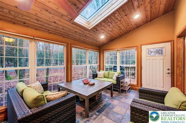 126 Eliot Lane, Penn Forest Twp, PA 18210