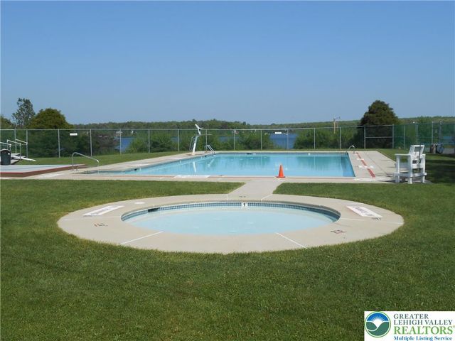 126 Eliot Lane, Penn Forest Twp, PA 18210