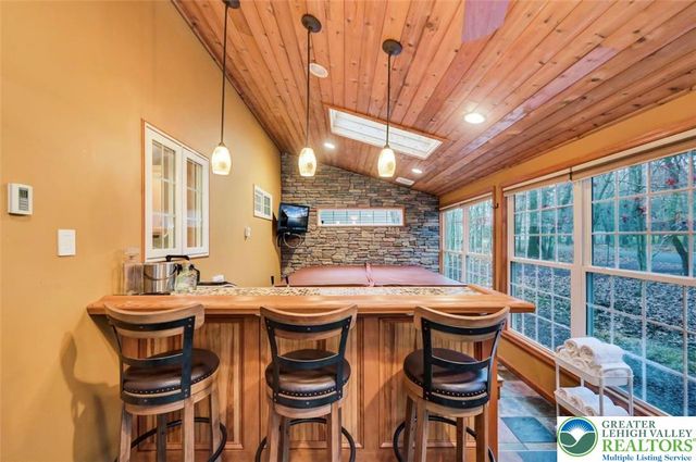 126 Eliot Lane, Penn Forest Twp, PA 18210