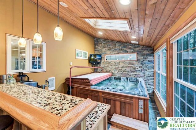 126 Eliot Lane, Penn Forest Twp, PA 18210