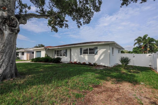 10011 110TH STREET, Seminole, FL 33772