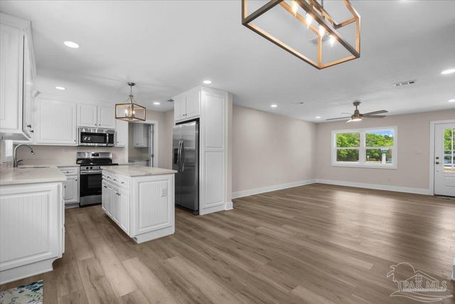 2023 Summit Blvd, Pensacola, FL 32503