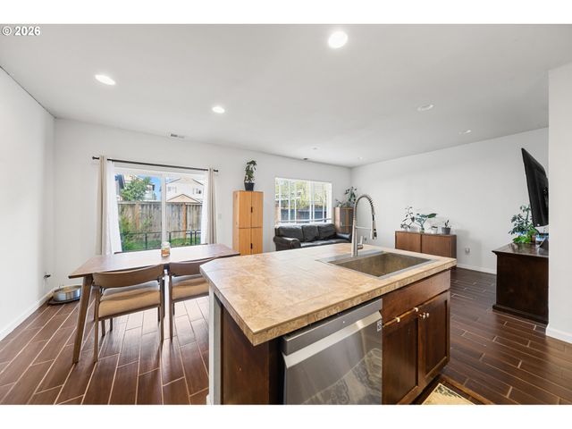 10095 Nw 307TH Ave, North Plains, OR 97133