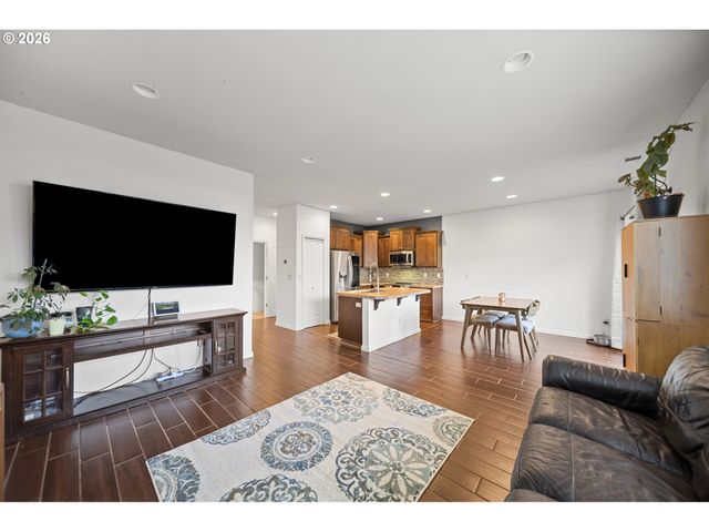 10095 Nw 307TH Ave, North Plains, OR 97133