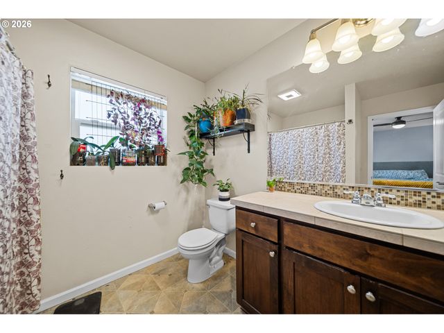 10095 Nw 307TH Ave, North Plains, OR 97133