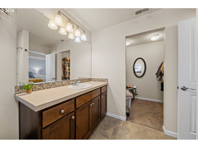 10095 Nw 307TH Ave, North Plains, OR 97133