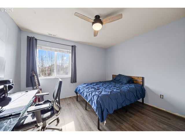 10095 Nw 307TH Ave, North Plains, OR 97133