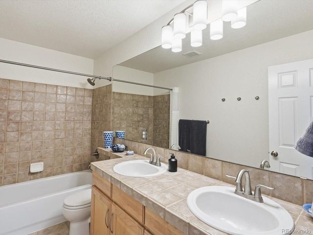 811 Maroon Peak Cir, Superior, CO 80027