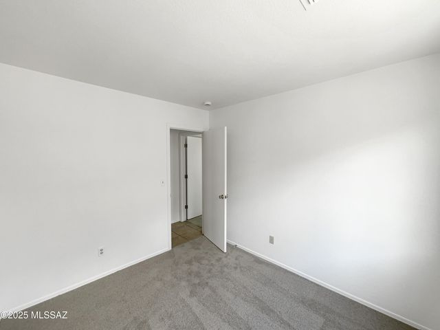 10061 E Paseo San Rosendo, Tucson, AZ 85747