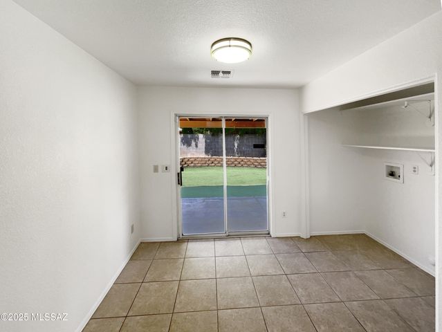 10061 E Paseo San Rosendo, Tucson, AZ 85747