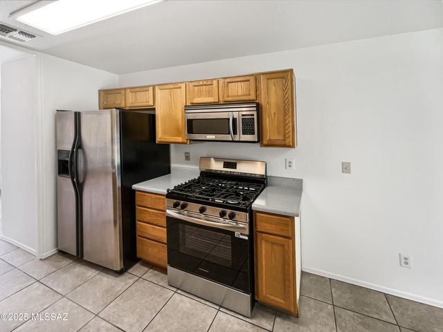 10061 E Paseo San Rosendo, Tucson, AZ 85747