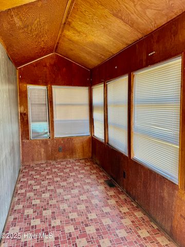 1215 Roberdel Road, Rockingham, NC 28379