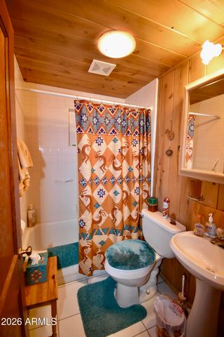 4310 N Lake View Drive, Rimrock, AZ 86335