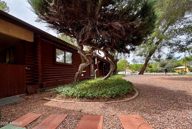 4310 N Lake View Drive, Rimrock, AZ 86335