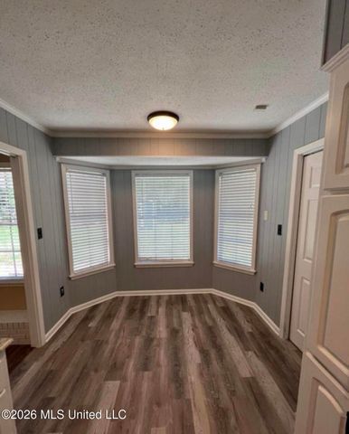 2336 Castle Hill Drive, Jackson, MS 39204