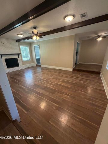 2336 Castle Hill Drive, Jackson, MS 39204
