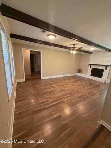 2336 Castle Hill Drive, Jackson, MS 39204