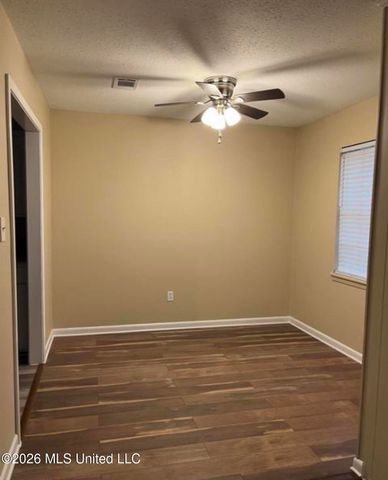 2336 Castle Hill Drive, Jackson, MS 39204