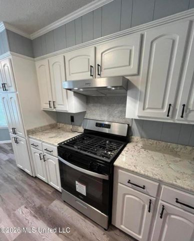 2336 Castle Hill Drive, Jackson, MS 39204