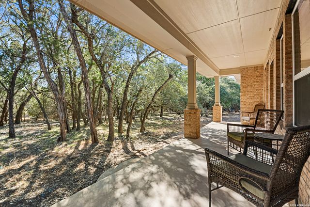 489 Lakeside Dr, Lakehills, TX 78063