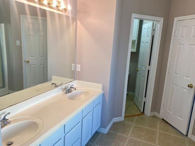 5619 Andalusia Trail, Arlington, TX 76017