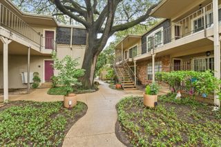 5305 Fleetwood Oaks Drive 274, Dallas, TX 75235