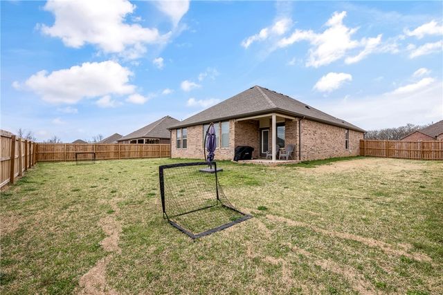 2000 Hahn Street, Pea Ridge, AR 72751