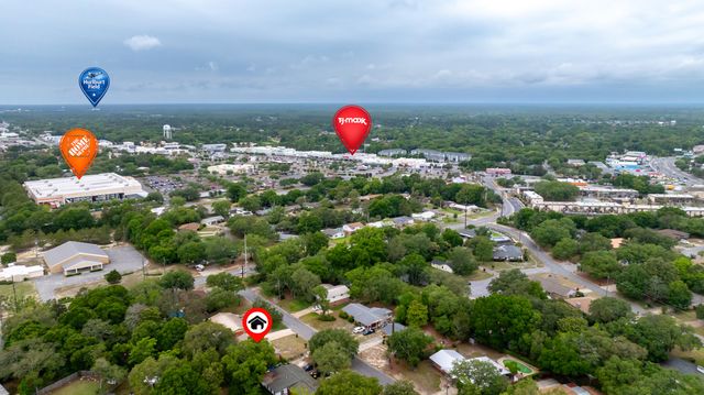 134 Virginia Drive, Fort Walton Beach, FL 32548