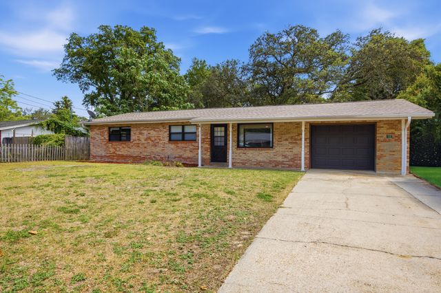 134 Virginia Drive, Fort Walton Beach, FL 32548