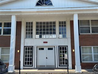 25301 unit 230 five mile road, Redford Charter Township, MI 48239