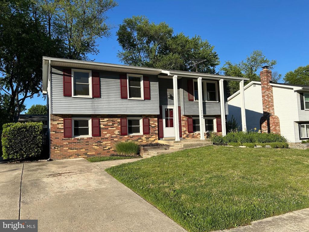 2284 FOUR SEASONS DR, Gambrills, MD 21054