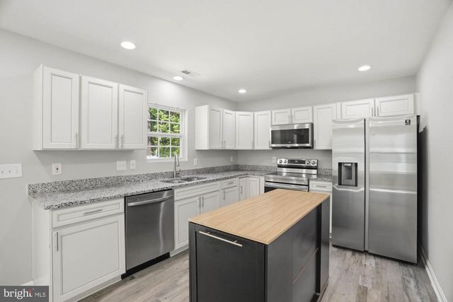 283 SHOREWOOD DR, Colonial Beach, VA 22443