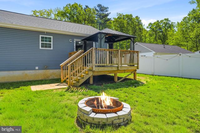 283 SHOREWOOD DR, Colonial Beach, VA 22443