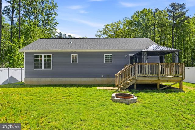 283 SHOREWOOD DR, Colonial Beach, VA 22443