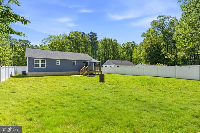 283 SHOREWOOD DR, Colonial Beach, VA 22443