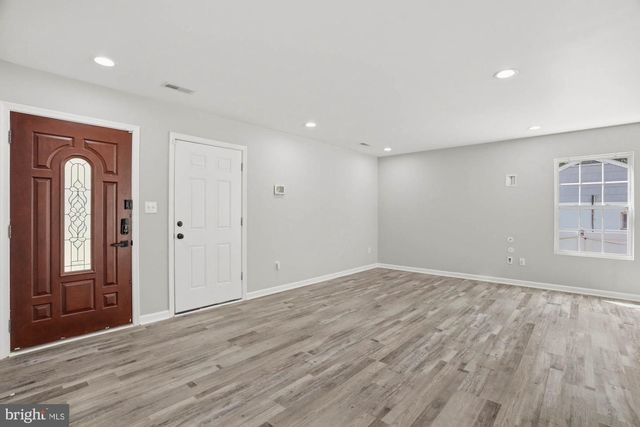 283 SHOREWOOD DR, Colonial Beach, VA 22443