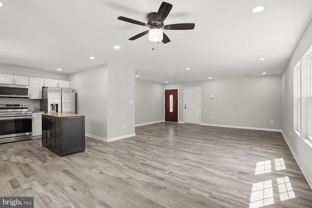 283 SHOREWOOD DR, Colonial Beach, VA 22443