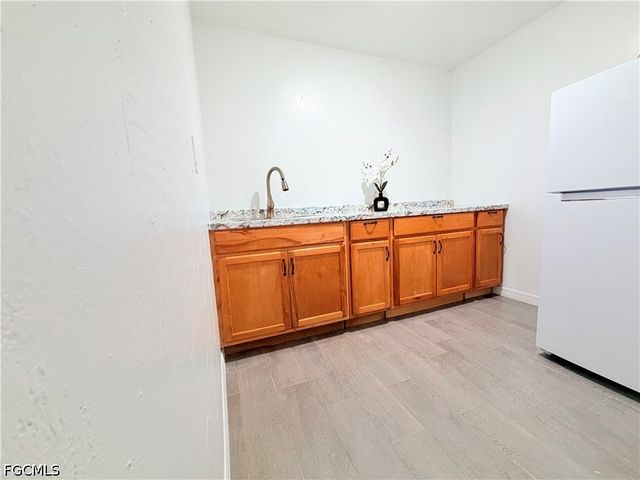 1010 NE 1st AVE, Cape Coral, FL 33909