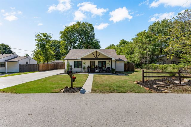 912 S Ash Avenue, Broken Arrow, OK 74012