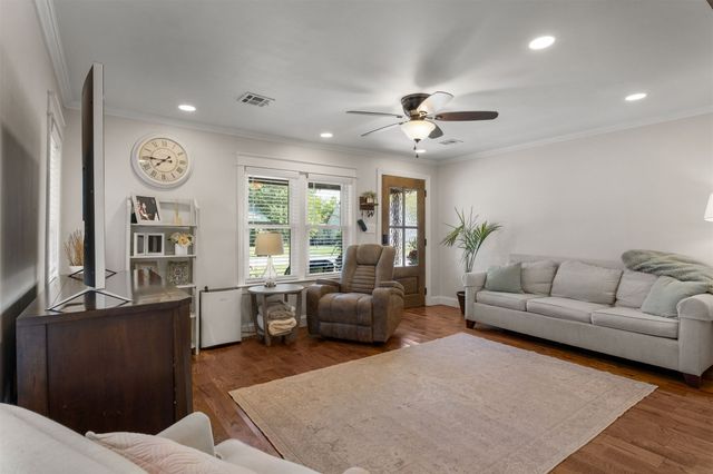 912 S Ash Avenue, Broken Arrow, OK 74012