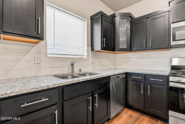 13689 FLORA VISTA Avenue, Horizon City, TX 79928