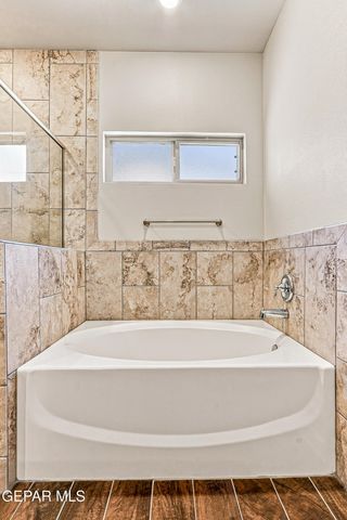 13689 FLORA VISTA Avenue, Horizon City, TX 79928