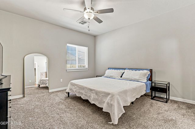 13689 FLORA VISTA Avenue, Horizon City, TX 79928