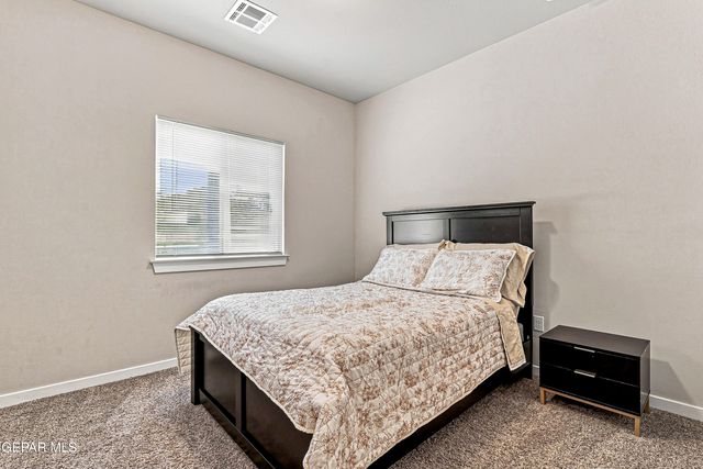 13689 FLORA VISTA Avenue, Horizon City, TX 79928