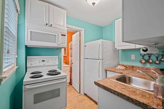 95 Washington Avenue, Beacon, NY 12508