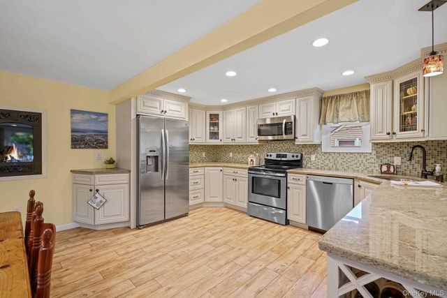 95 Washington Avenue, Beacon, NY 12508