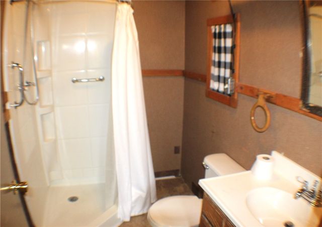 221 Ferguson Lane, Perry Twp, PA 15473