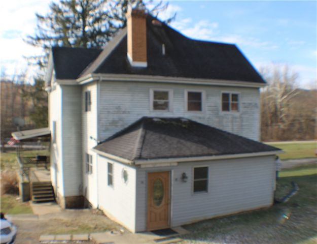 221 Ferguson Lane, Perry Twp, PA 15473