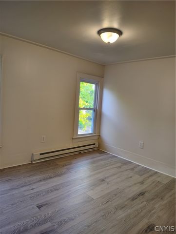 142 Warrington Road West, Syracuse, NY 13205