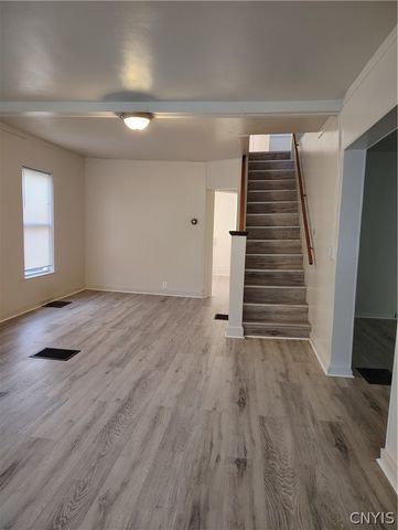142 Warrington Road West, Syracuse, NY 13205